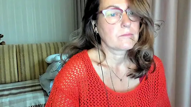 lauraoven online show from October 3, 6:54 am