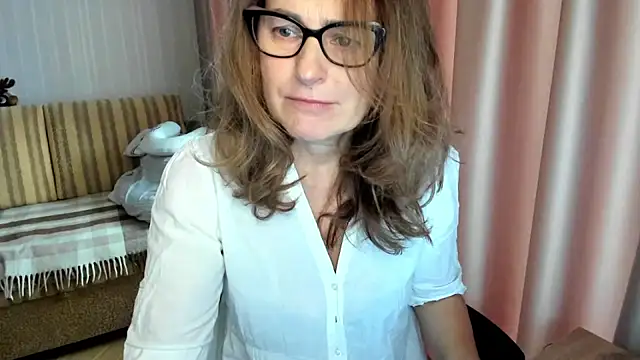 lauraoven online show from November 14, 8:13 am