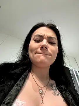 Wet  Bunny online show from October 5, 3:38 am