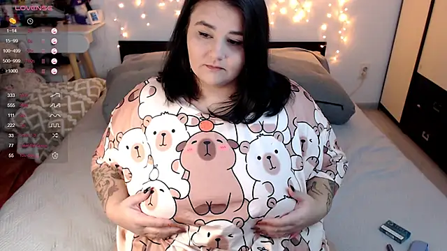 naughtykiss online show from October 6, 4:32 am