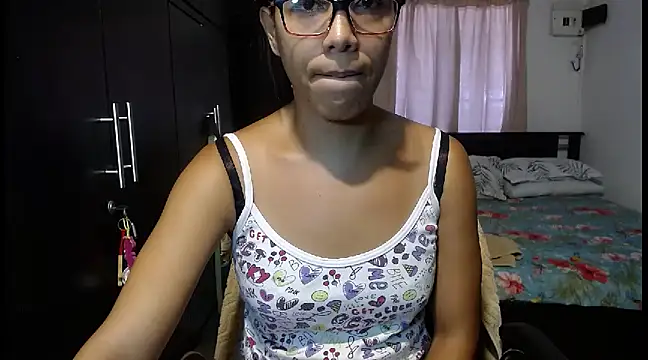 sensual nataliee online show from February 6, 7:40 pm