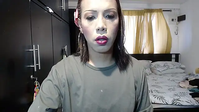 sensual nataliee online show from February 9, 3:45 pm