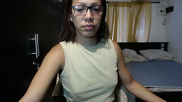 sensual nataliee online show from March 3, 9:05 pm