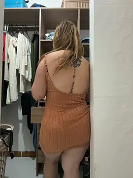 moniquerainx online show from October 9, 1:14 am