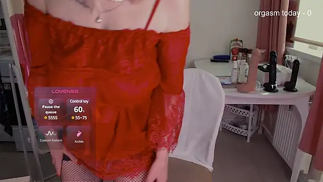 JuliaVilnet online show from February 22, 8:18 am