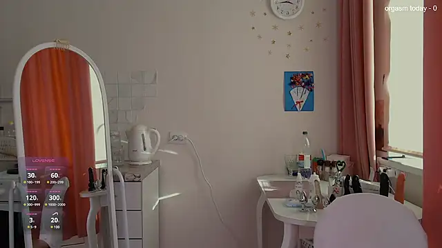 JuliaVilnet online show from March 22, 5:17 am