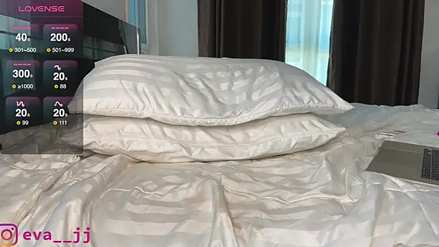 Eva JJ online show from February 19, 6:11 am