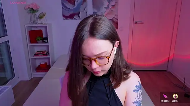 MilenaSaint online show from October 6, 4:32 am