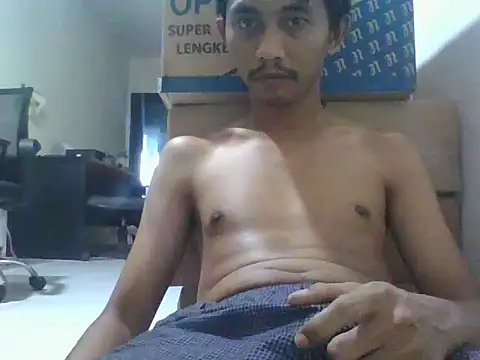 Snapshot of ditiya18 chatting on January 19, 1:00 am ditiya18 online show from January 19, 1:00 am