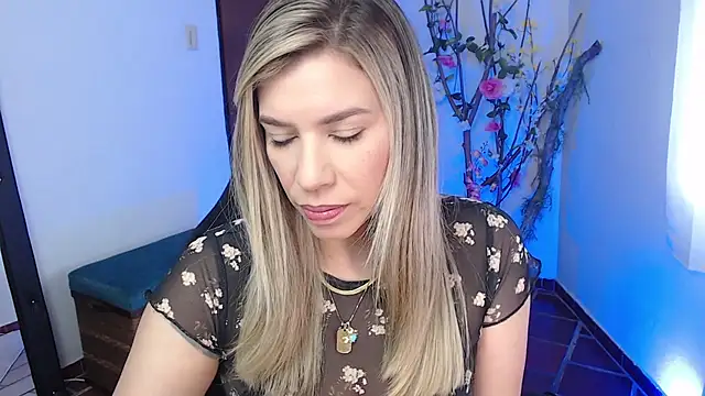 ms sofia x online show from October 30, 3:13 pm