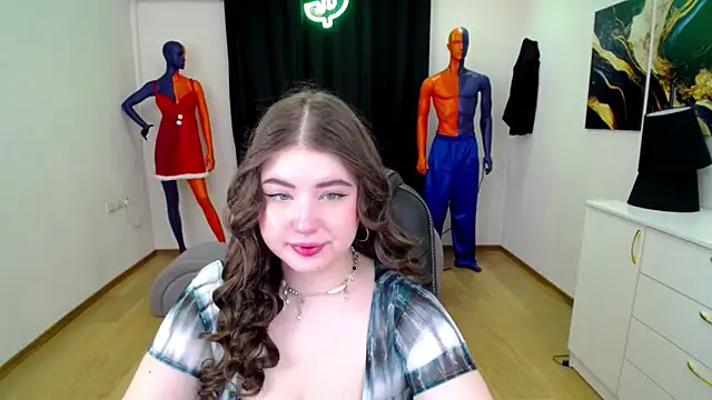 NicoleFoxery online show from February 5, 3:23 am