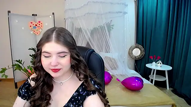 NicoleFoxery online show from February 21, 3:23 am