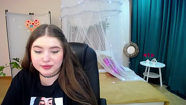 NicoleFoxery online show from February 24, 4:36 pm