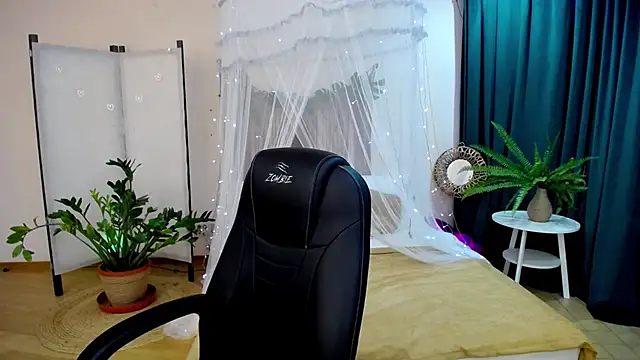 NicoleFoxery online show from March 6, 8:08 am