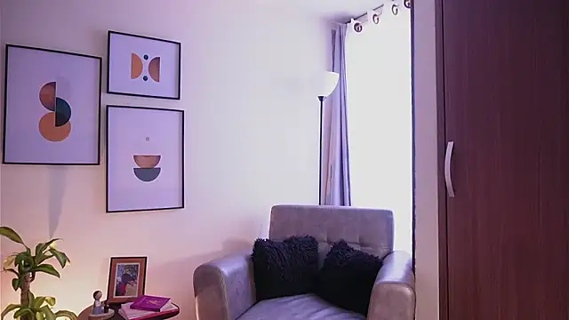 Snapshot of Isabella_dior chatting on March 13, 5:50 pm Isabella dior online show from March 13, 5:50 pm