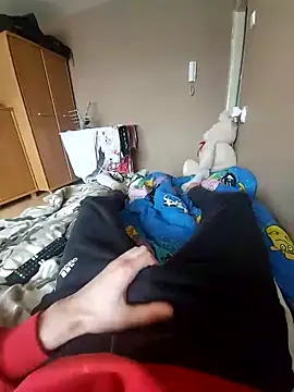 MlodyDres online show from February 1, 12:58 pm