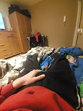 MlodyDres online show from February 24, 4:36 pm