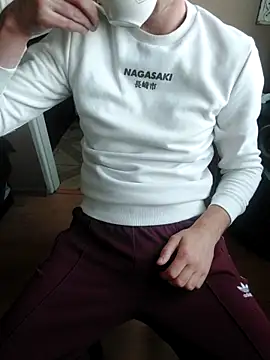 MlodyDres online show from September 12, 4:45 am