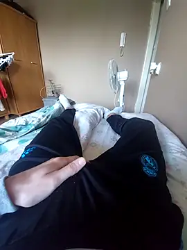 MlodyDres online show from September 17, 7:32 am