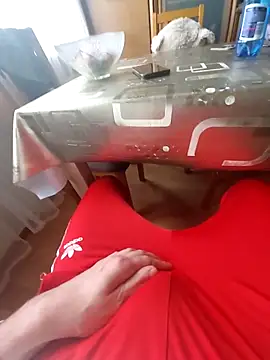 MlodyDres online show from October 11, 8:24 am