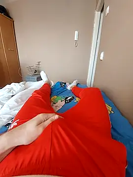 MlodyDres online show from October 13, 9:20 am