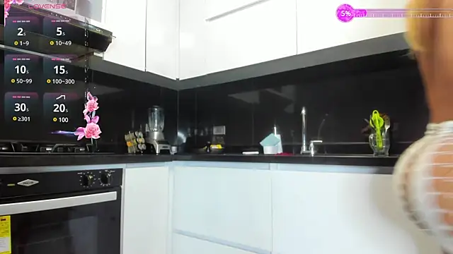 angelinafit online show from December 10, 2:27 am