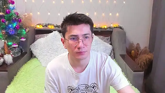 Snapshot of Yumi_steve chatting on January 5, 7:39 pm Yumi steve online show from January 5, 7:39 pm