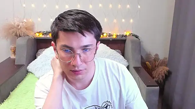 Snapshot of Yumi_steve chatting on January 31, 11:56 pm Yumi steve online show from January 31, 11:56 pm