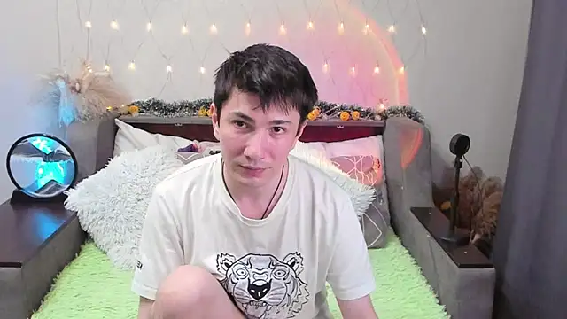 Snapshot of Yumi_steve chatting on October 7, 5:54 pm Yumi steve online show from October 7, 5:54 pm