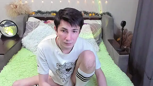 Snapshot of Yumi_steve chatting on November 13, 3:55 pm Yumi steve online show from November 13, 3:55 pm