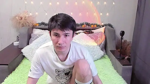 Snapshot of Yumi_steve chatting on November 16, 4:45 pm Yumi steve online show from November 16, 4:45 pm