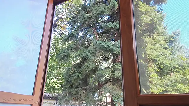 Miss Ariana  online show from September 14, 7:18 am