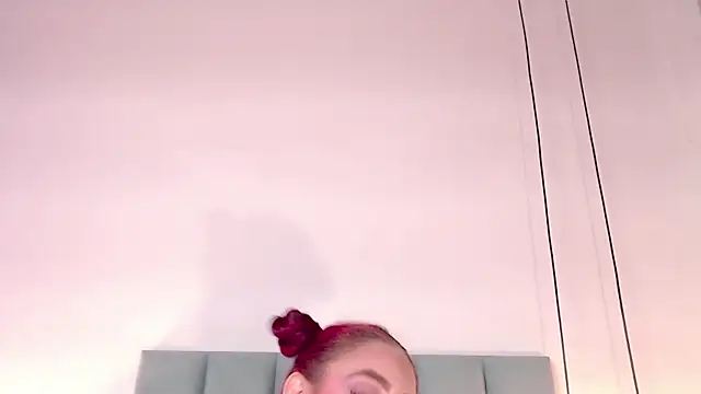 Snapshot of JupiteFox chatting on January 23, 5:52 pm JupiteFox online show from January 23, 5:52 pm