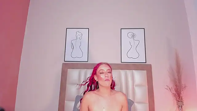 Snapshot of JupiteFox chatting on September 11, 12:44 am JupiteFox online show from September 11, 12:44 am