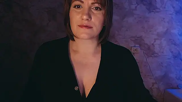 Snapshot of _letty_ chatting on December 21, 8:43 pm letty online show from December 21, 8:43 pm