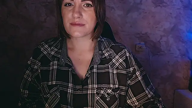 Snapshot of _letty_ chatting on December 27, 9:00 pm letty online show from December 27, 9:00 pm