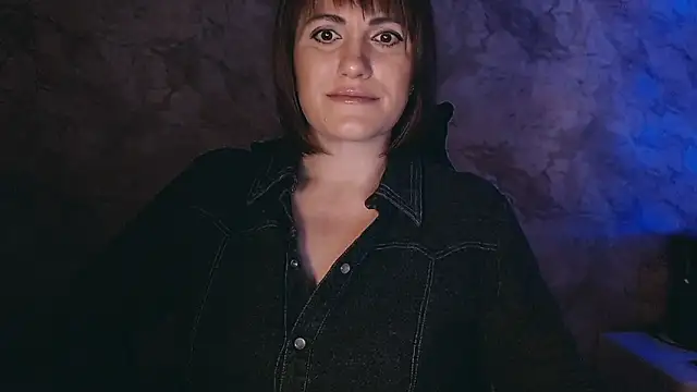 Snapshot of _letty_ chatting on January 29, 12:33 am letty online show from January 29, 12:33 am