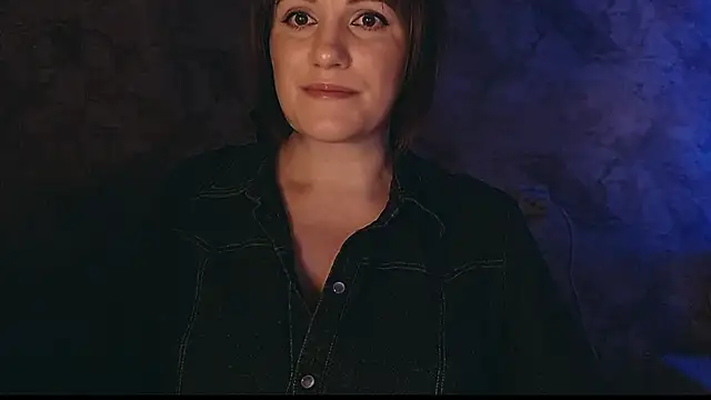 Snapshot of _letty_ chatting on February 27, 11:59 pm letty online show from February 27, 11:59 pm