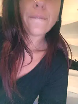 Snapshot of allyson22andy chatting on January 11, 9:36 pm allyson22andy online show from January 11, 9:36 pm