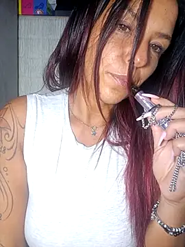 Snapshot of allyson22andy chatting on November 24, 11:04 pm allyson22andy online show from November 24, 11:04 pm