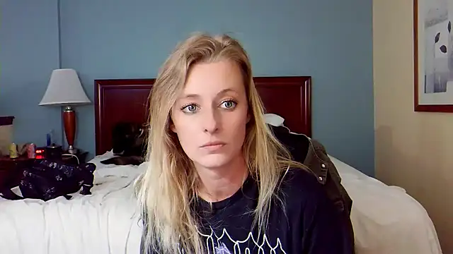 Snapshot of AsiaGoesPro chatting on October 1, 9:10 pm AsiaGoesPro online show from October 1, 9:10 pm