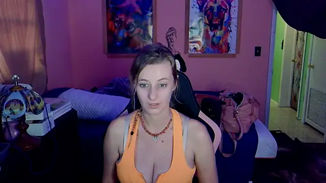 Snapshot of AsiaGoesPro chatting on December 4, 1:42 pm AsiaGoesPro online show from December 4, 1:42 pm