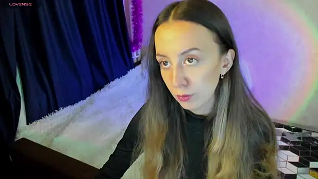 CurlySteph online show from December 12, 5:48 pm