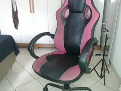 bustycarly online show from January 26, 1:04 pm