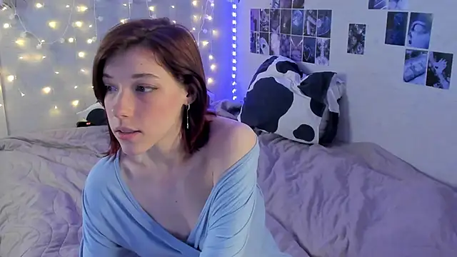 Snapshot of YunaPeace chatting on December 15, 11:34 am YunaPeace online show from December 15, 11:34 am