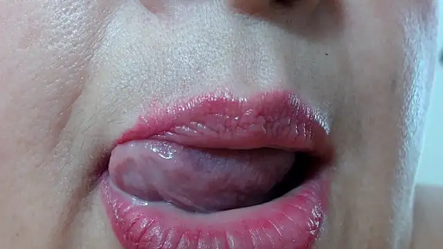 Kerly Doll online show from January 9, 8:33 pm