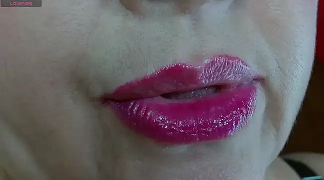 Kerly Doll online show from February 15, 9:48 pm