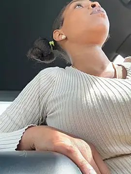 Snapshot of Cum2Charm chatting on February 16, 7:27 pm Cum2Charm online show from February 16, 7:27 pm