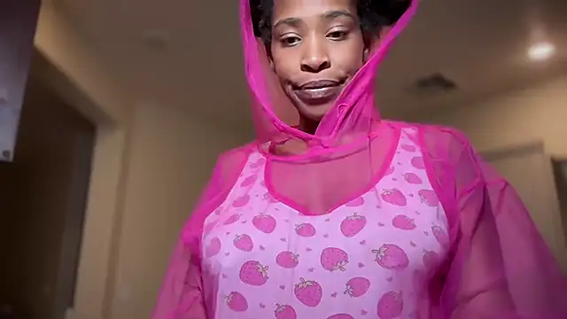 Snapshot of Cum2Charm chatting on November 17, 2:34 pm Cum2Charm online show from November 17, 2:34 pm