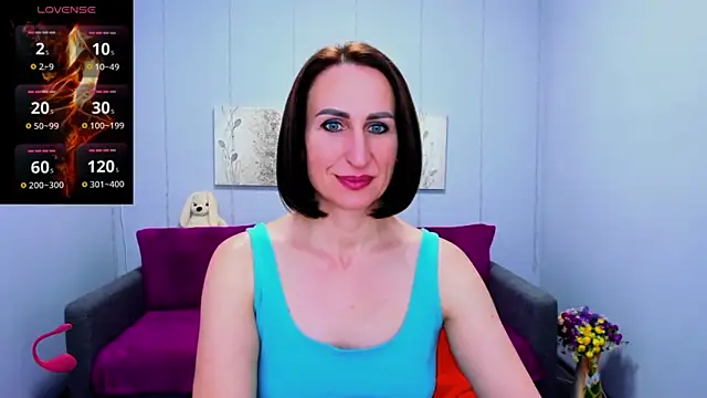 Nia Smithh online show from December 5, 1:28 pm